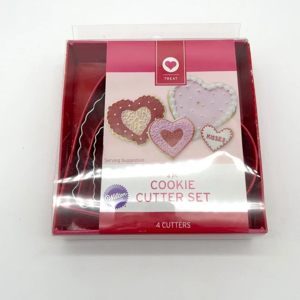Wilton Cookie Cutter Set Heart Shaped Valentine's Day Treat 4 pc